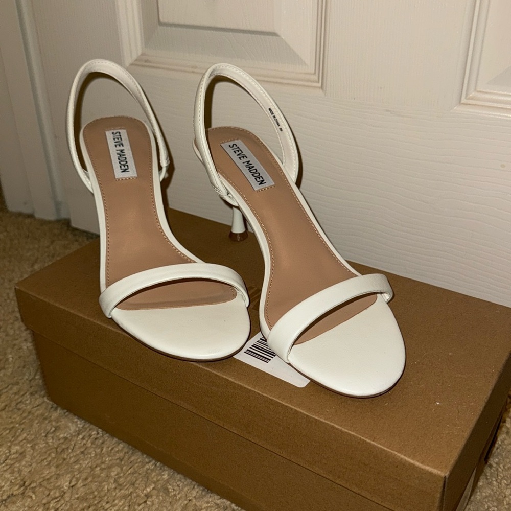 Steve Madden White Kitten Heel